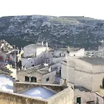 Locus Amoenus לינה וארוחת בוקר