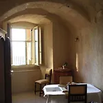 Locus Amoenus לינה וארוחת בוקר 4*