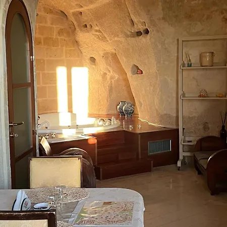 Locus Amoenus Matera