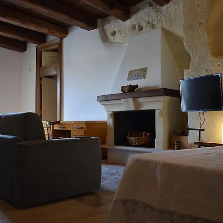 Locus Amoenus Bed & Breakfast 4*