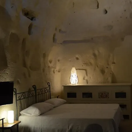 Locus Amoenus Frühstückspension 4*