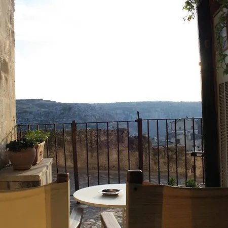 Locus Amoenus *
