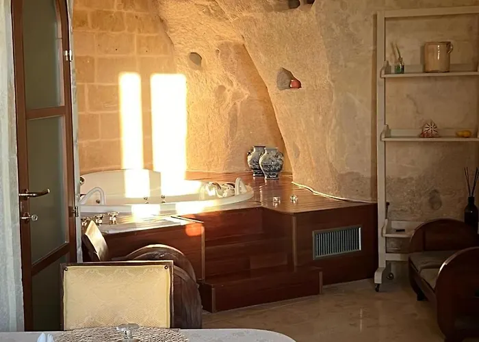 Locus Amoenus Матера