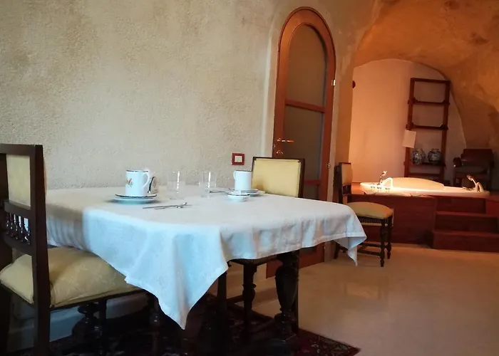 Locus Amoenus Couette-café Matera