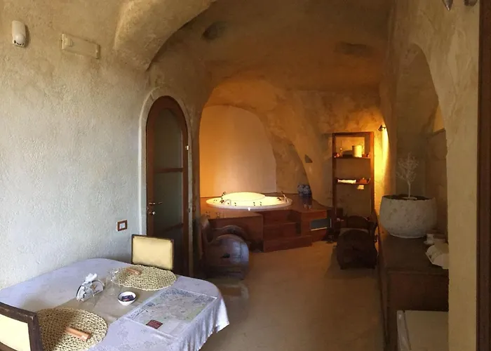 Locus Amoenus 4* Матера