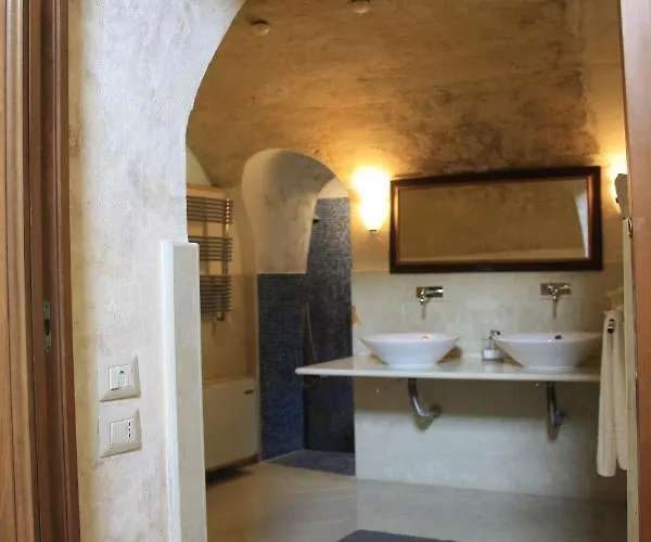 Couette-café Locus Amoenus 4*