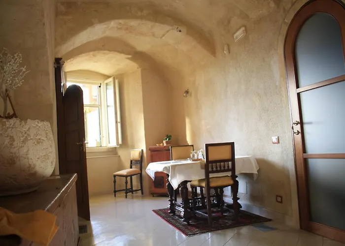 Couette-café Locus Amoenus 4*