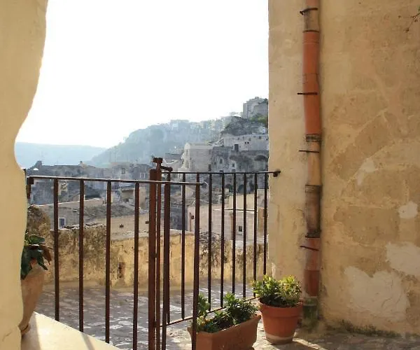 Locus Amoenus Bed & Breakfast 4*