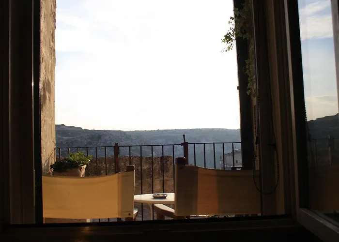 Couette-café Locus Amoenus Matera